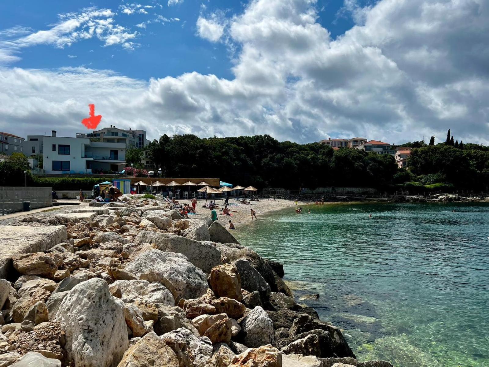 Seascape Deluxe Residence Pjescana Uvala Esterno foto